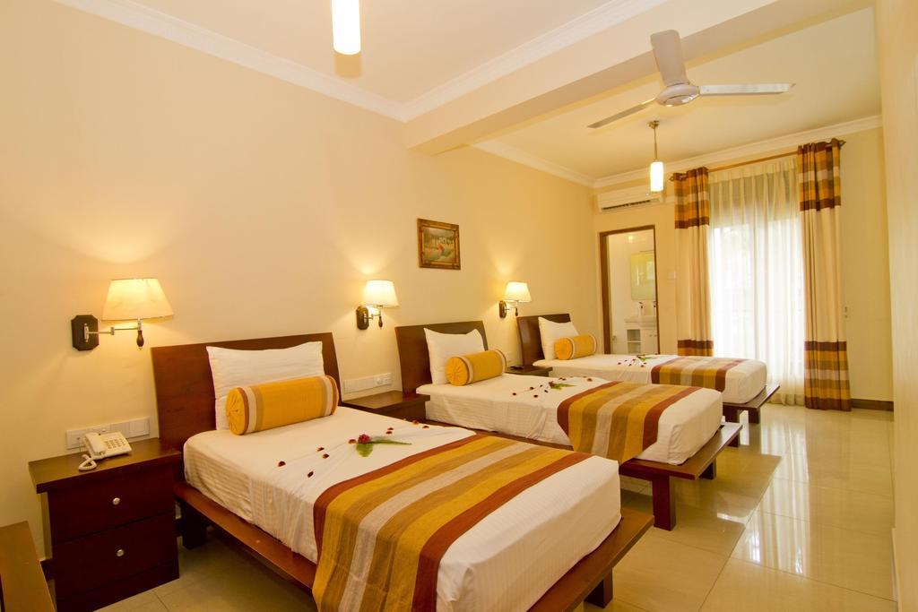 Serene Grand Villa Kandy Habitación foto