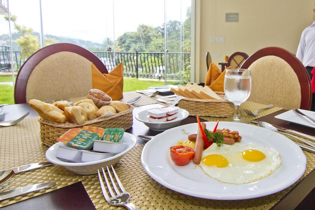 Serene Grand Villa Kandy Habitación foto